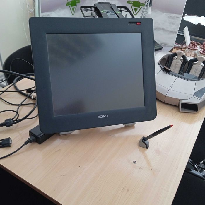 Таблет WACOM PL-800