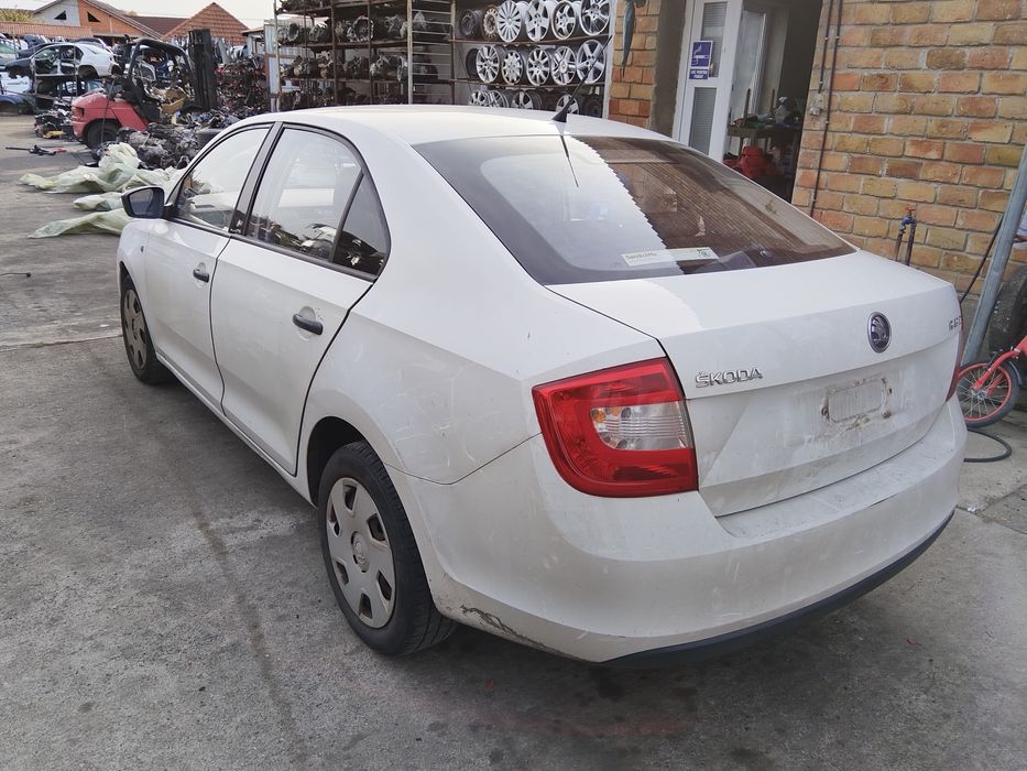 Bara spate Skoda Rapid an 2012-2017
