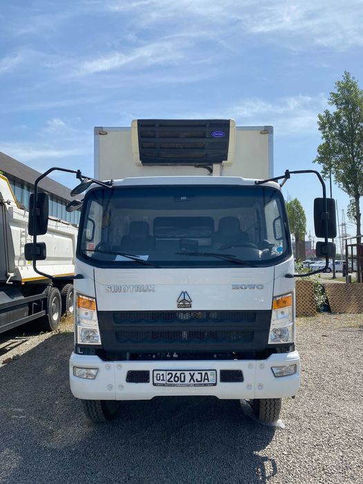 HOWO refregirator 10 tonna