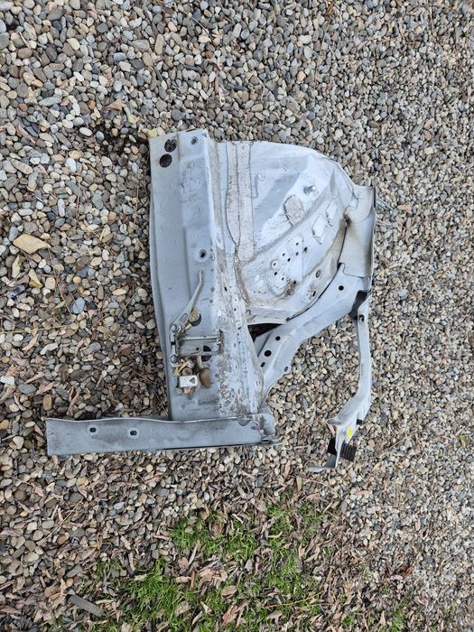 Lonjeron Stinga Față Toyota Corolla Hibryd E21 BK/Hatch