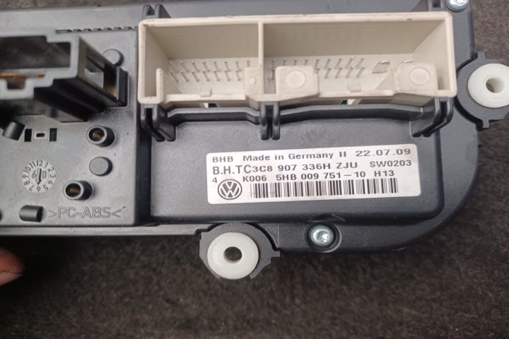 Comanda AC 3C8907336H 5HB009751 3C8907336H 5HB009751 Volkswagen VW Go