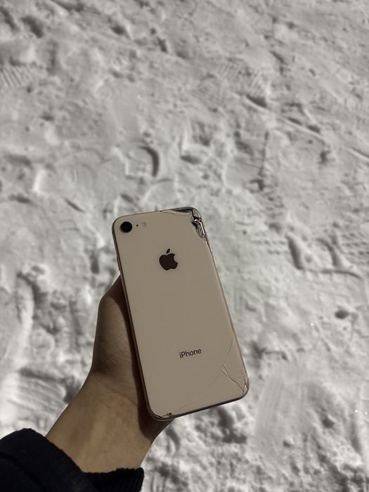 айфон 8 64 гб 100% акб