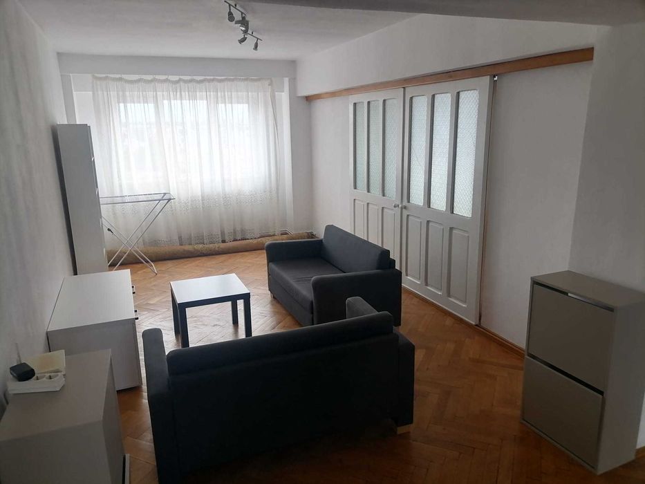 apartament 4 camere, 2 bai, bucatarie, 100 mp, mobilat utilat, cetral - B-dul Mihai Viteazu, et. 6 -bloc fara lift