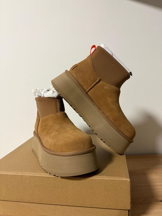 Vand Ugg marimea 39