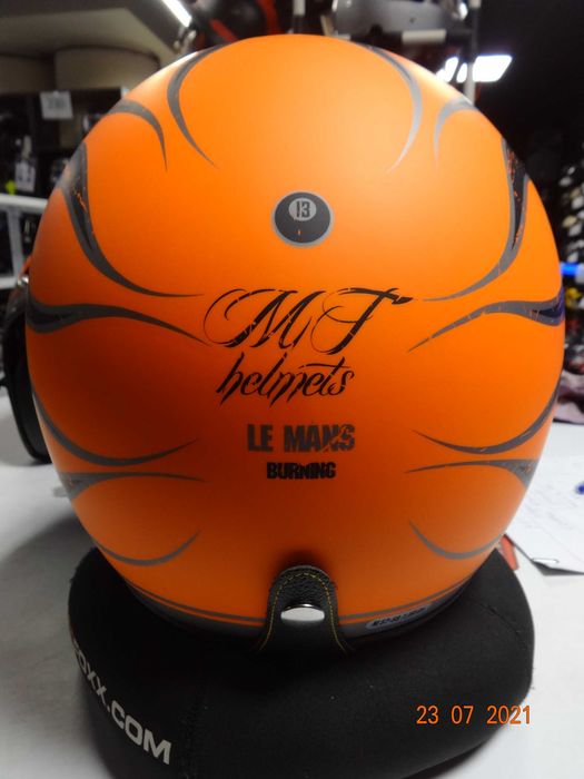 НОВО! Скутерски каски MT Helmets Le Mans скутер мото мотор