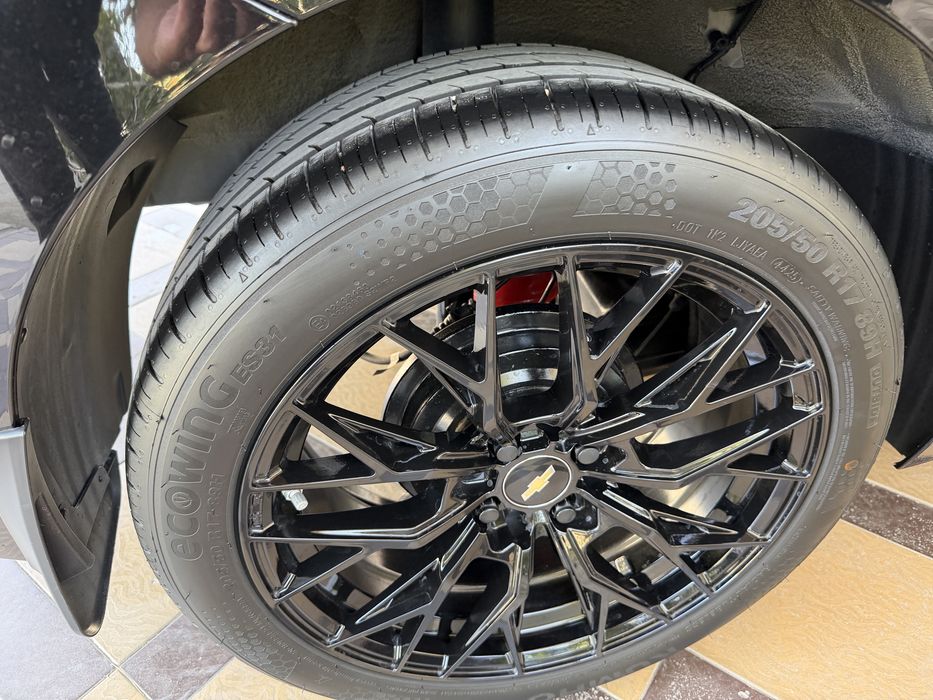 Chevrolet onix redlayn сотилади