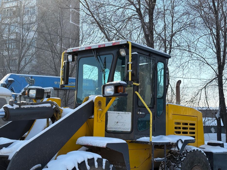 Погрузчик XCMG LW300