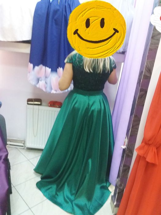 Vand rochie de ocazie