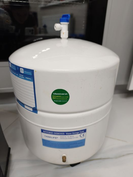 Продам фильтр для воды 8 степеней очистки