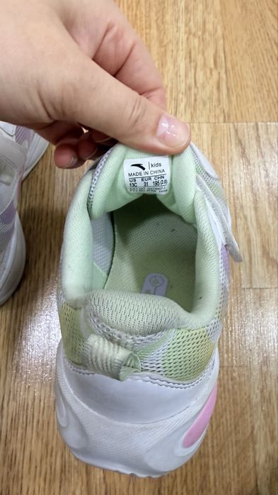 Кроссовки Anta оригинал 31р