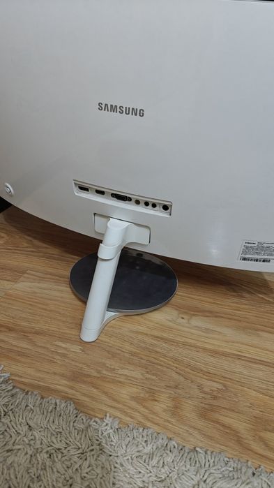 Монитор Samsung 27" FullHD