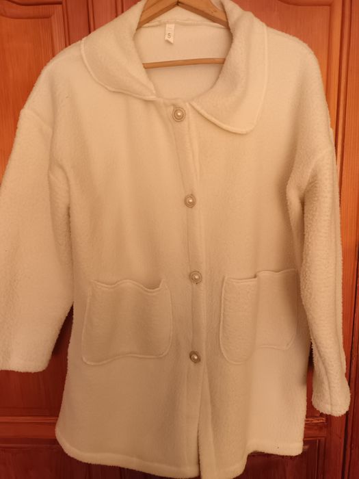 Зимен блейзър бял и зелен