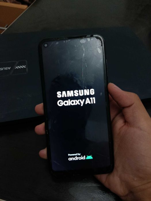 Telefon sotiladi juda arzon yana kelishamiziz