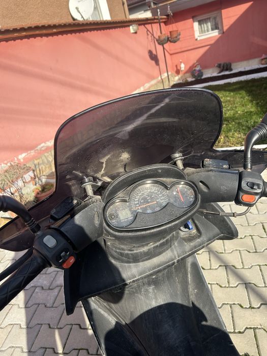 Yamaha majesty 150cc