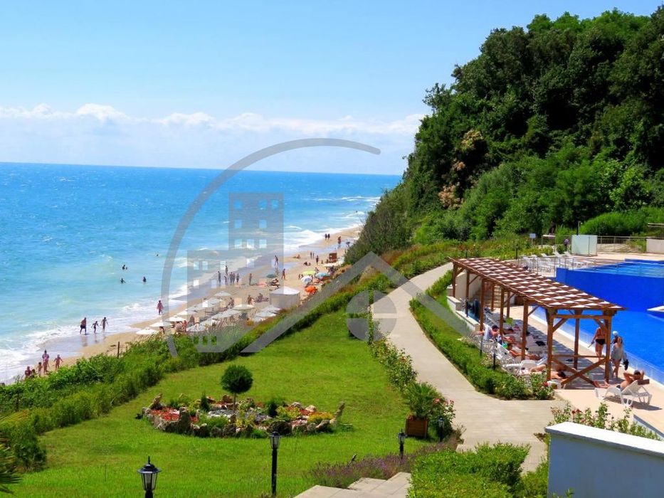 »Парцел във Варна област-гр.Бяла