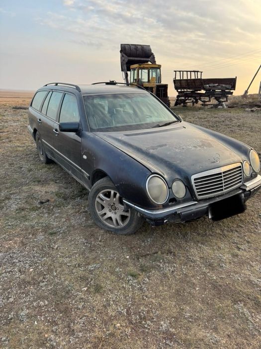 Мерседес  W210 в полный разбор