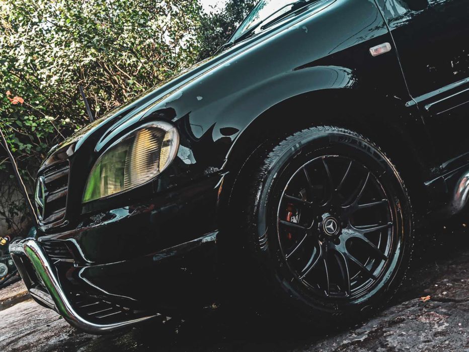 Mercedes ML 320 3.2 V6 • Автомат • Газ/Бензин • 7 места