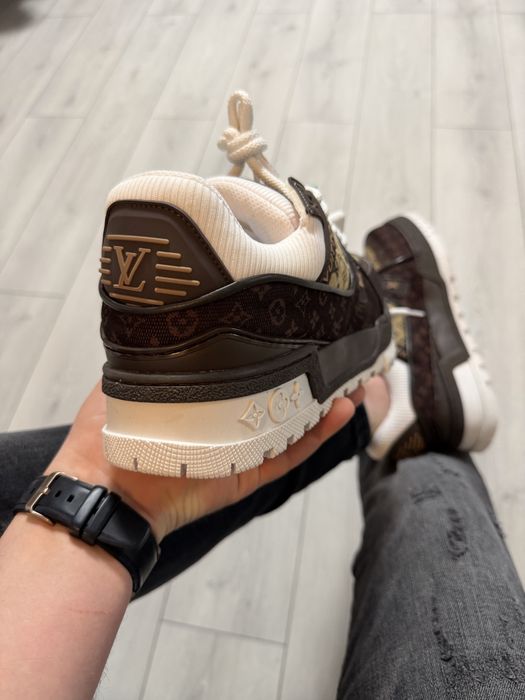 Adidasi Barbati Louise Vuitton Maxi Trainer Maro!