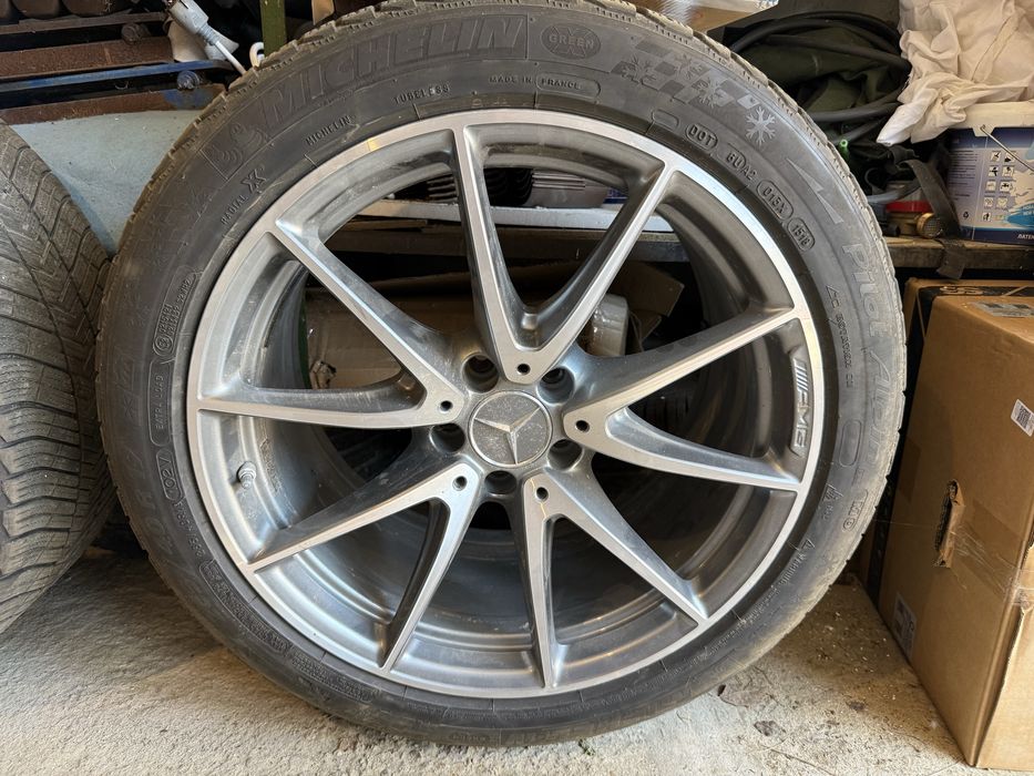 Джанти с гуми Mercedes AMG 19