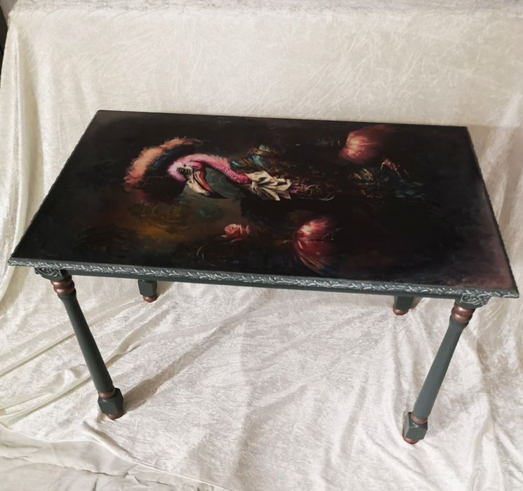 Маса арт декорирана