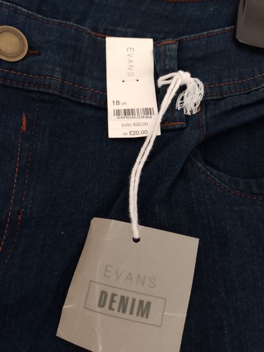 Blugi denim evazați ușor elastici