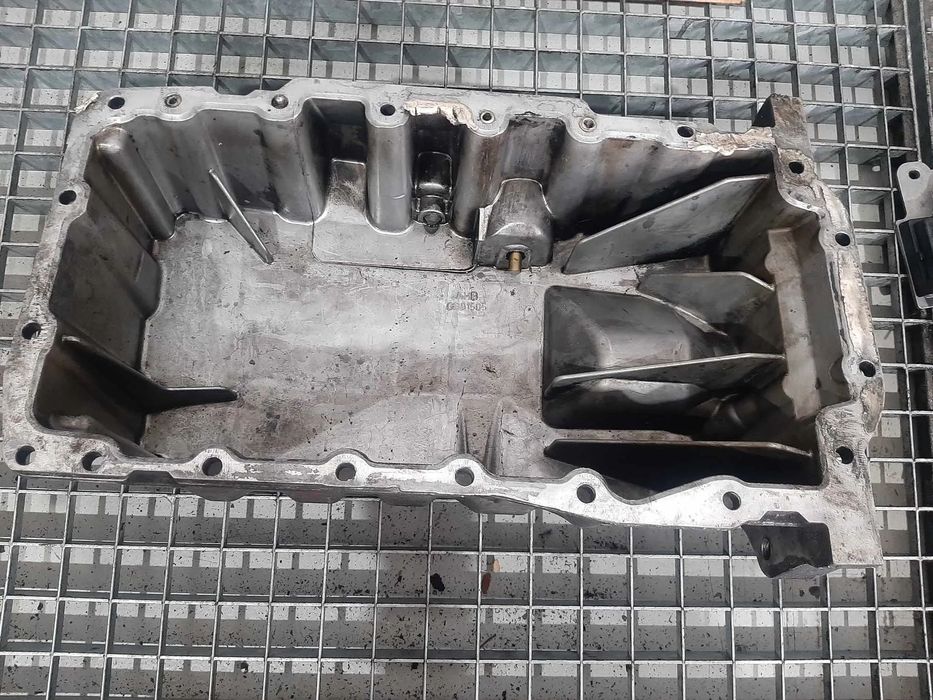 Baie ulei 2.0 tdi bkd bkp bmr bmn skoda octavia 2 vw golf 5 touran passat b6 audi a3 8p 03g103603ag
