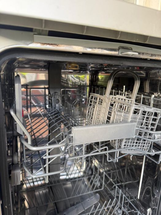 Vand masina de spalat vase Whirlpool 45 cm, 10 seturi