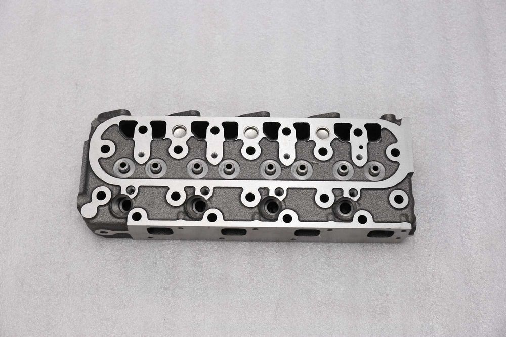 Chiulasa motor Kubota V1305 - Piese de motor Kubota