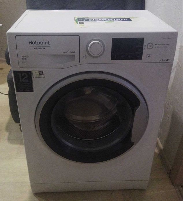 Стиральная машина Hotpoint Ariston