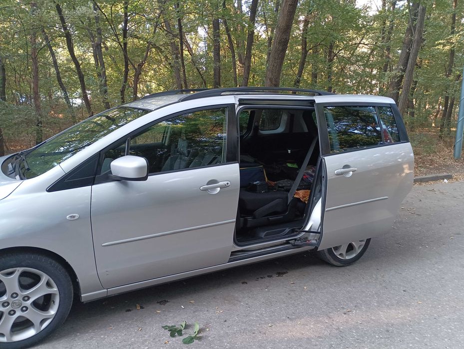 Мазда 5 ,2008г 143кс  2,0 дизел.