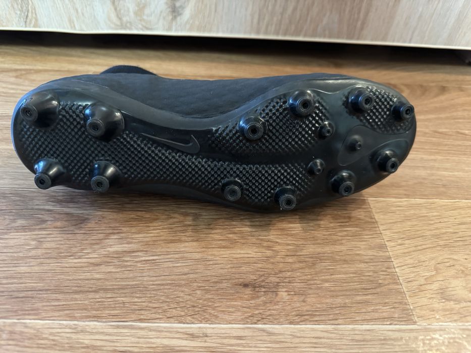Продам бутсы nike hypervenom