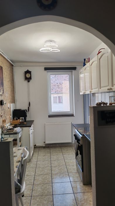 Apartament 3 camere!