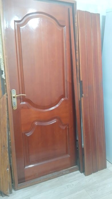 Продам железную дверь