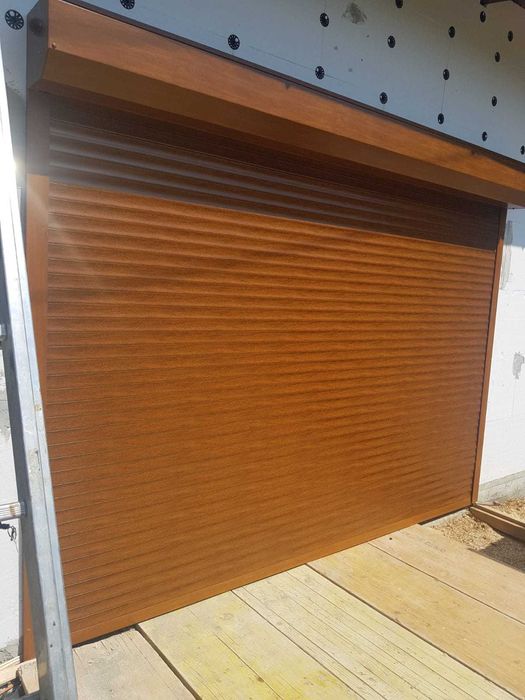 Uși garaj rulou automate cu telecomandă