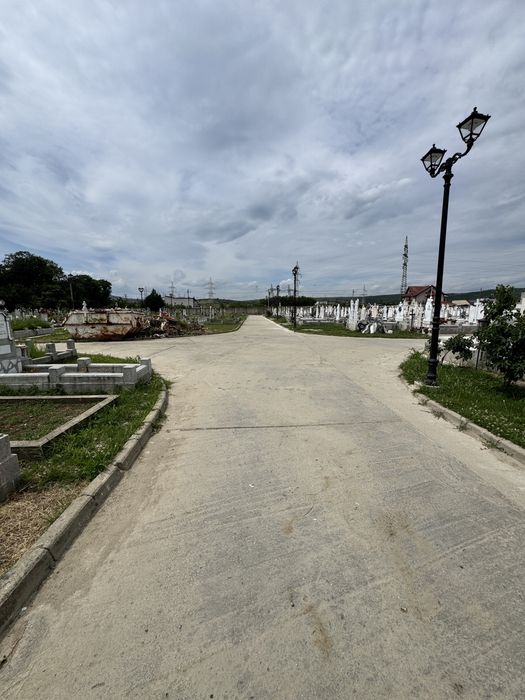Vand Cavou complet - Cimitirul Ortodox ,, Padure '' .