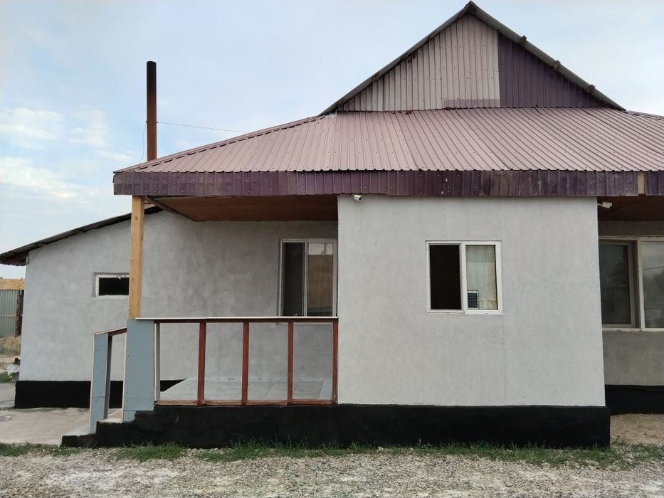 Дом рядом с  трассой