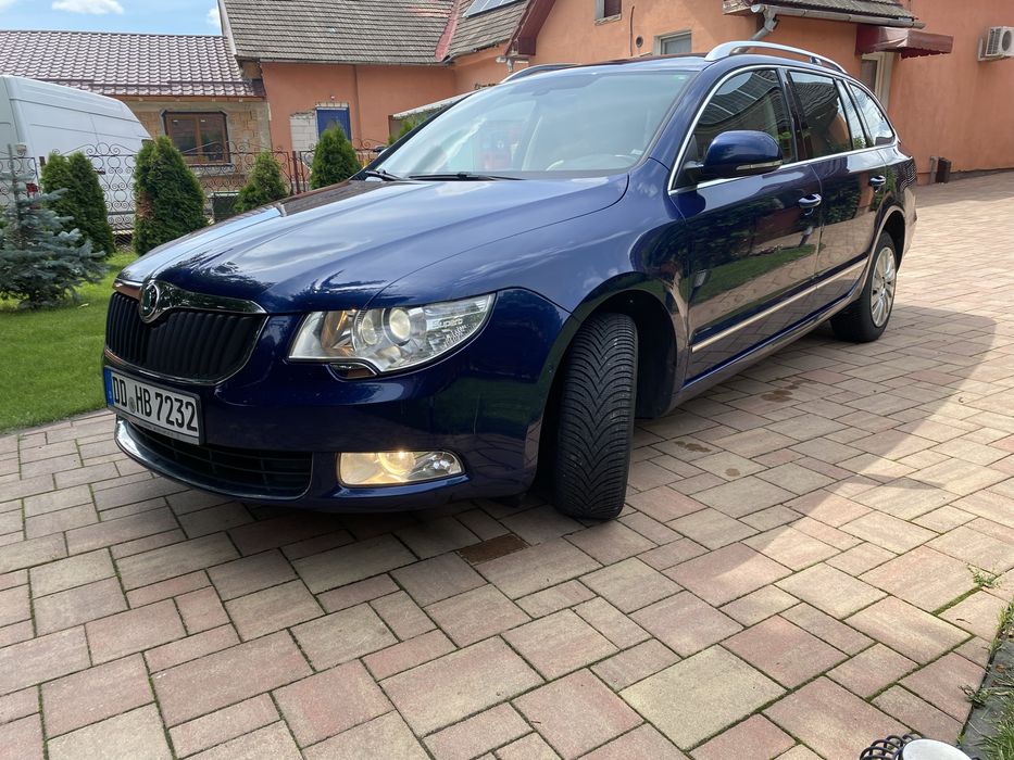 Skoda Superb Combi 2.0 TDI, 140 CP, automată, an fabricație 2010