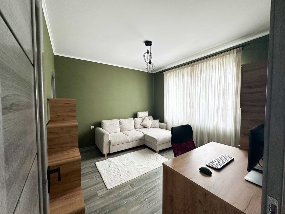 Casă cu 3 dormitoare Osorhei, complet mobilată, garaj, panouri fotovoltaice (Persoana Fizica)