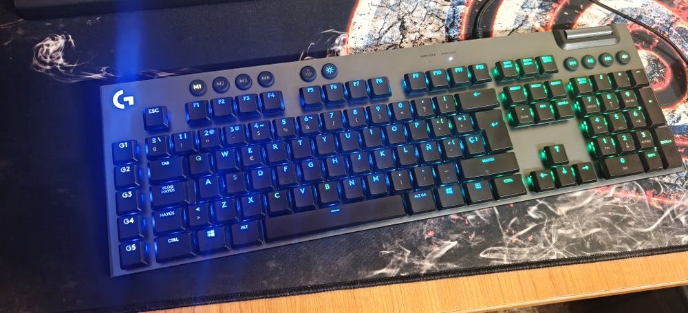 Tastatura mecanica Logitech G815
