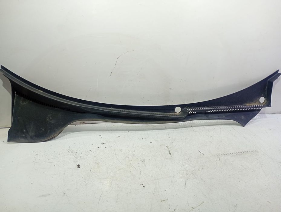 Grila stergatoare parbriz Volkswagen Golf 5 (2003 - 2009) 2.0 tdi BMM