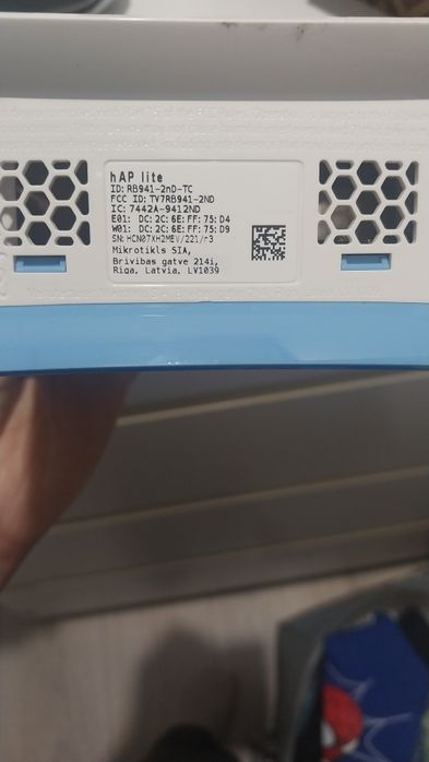 Продам роутер mikrotik hap lite