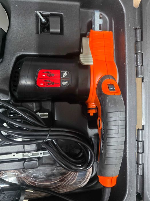 Pilă electrică cu fir BLACK+DECKER KA902EK-QS