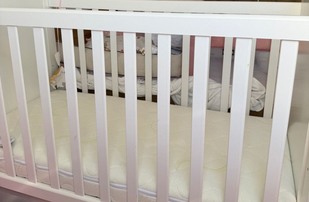 Бебешка кошара-бяла с мече