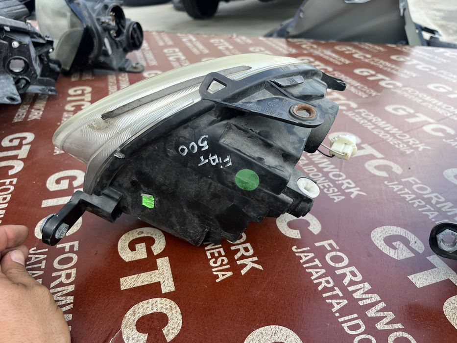 Фар Fiat 500 ляв и десен