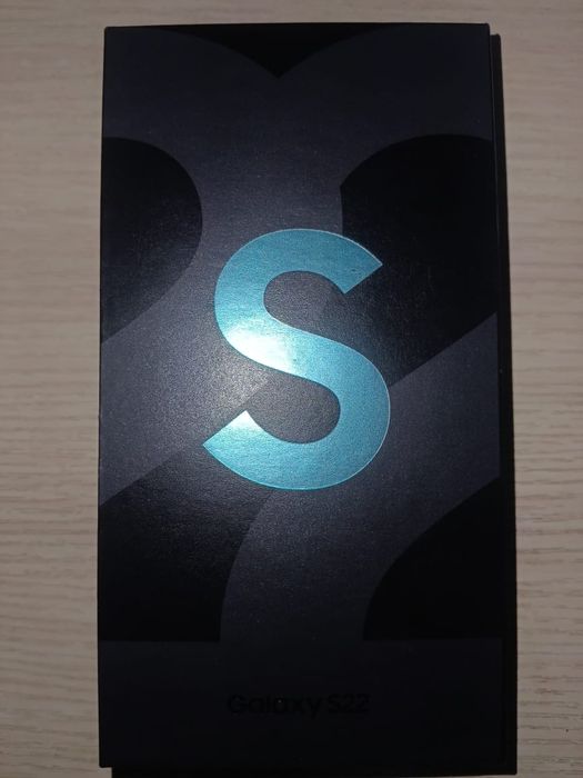 Продам Samsung galaxy s 22