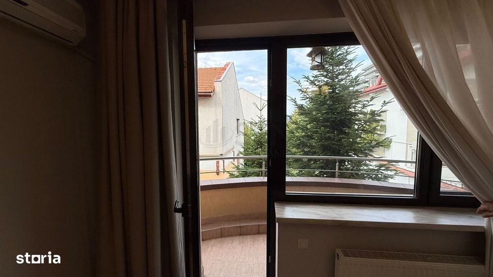 Apartament 4 camere decomandat, terasă, Aviatorilor