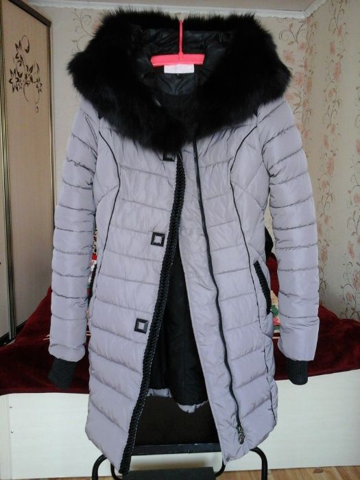 Продам: Пуховик..