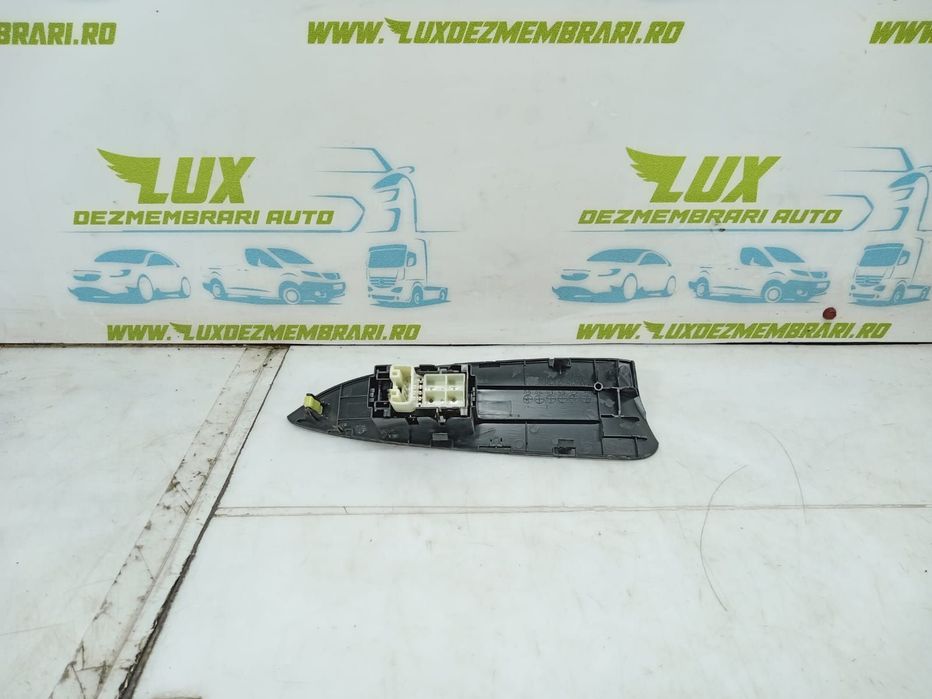 Buton geam 74272-42010 Toyota RAV4 3 (XA30)  [din 2005 pana  2010]