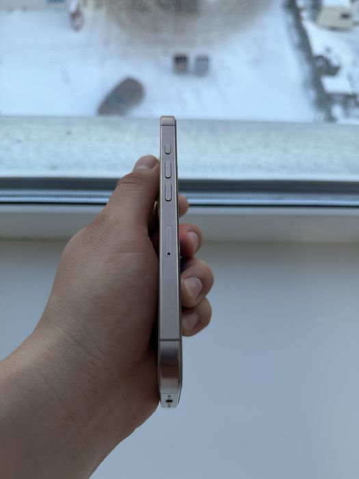 Iphone 16 pro 128gb gold