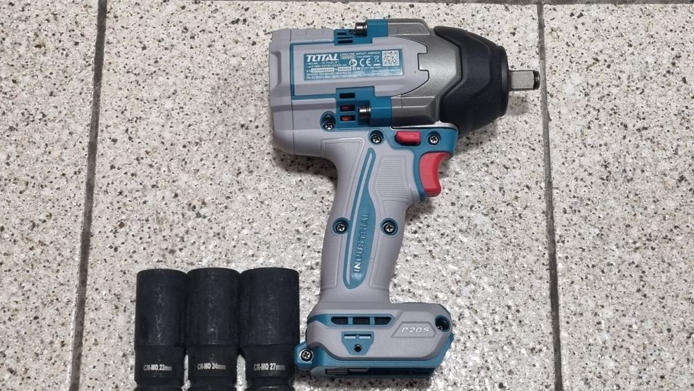 Нов Акумулаторен ударен безчетков гайковерт TOTAL INDUSTRIAL, 1/2", 20